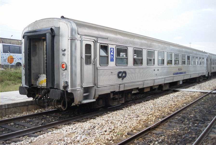 2003-04-18-060-Train
