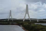2003-04-19-011-Suspension-bridge