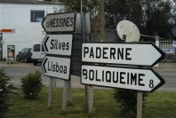 2003-04-23-029-Signposts