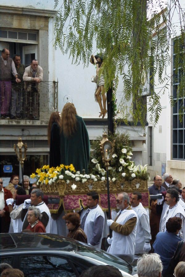 2004-04-04-019-Procession-in-Tavira