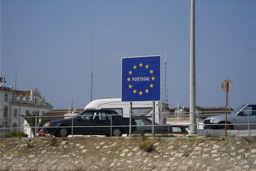 2004-04-14-021-Leaving-Portugal