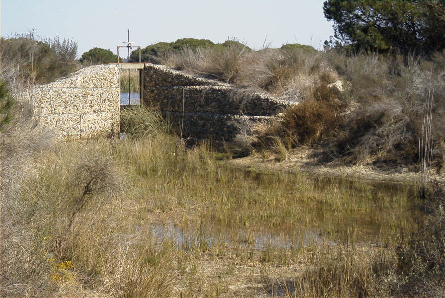 2005-02-18-048-Sluice