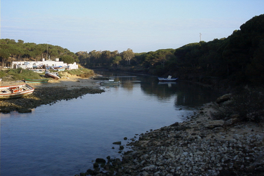 2005-04-03-011-Harbour-at-Roche