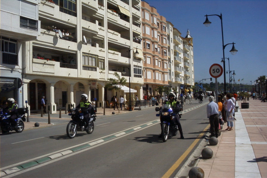 2006-04-08-015-Estepona-parade