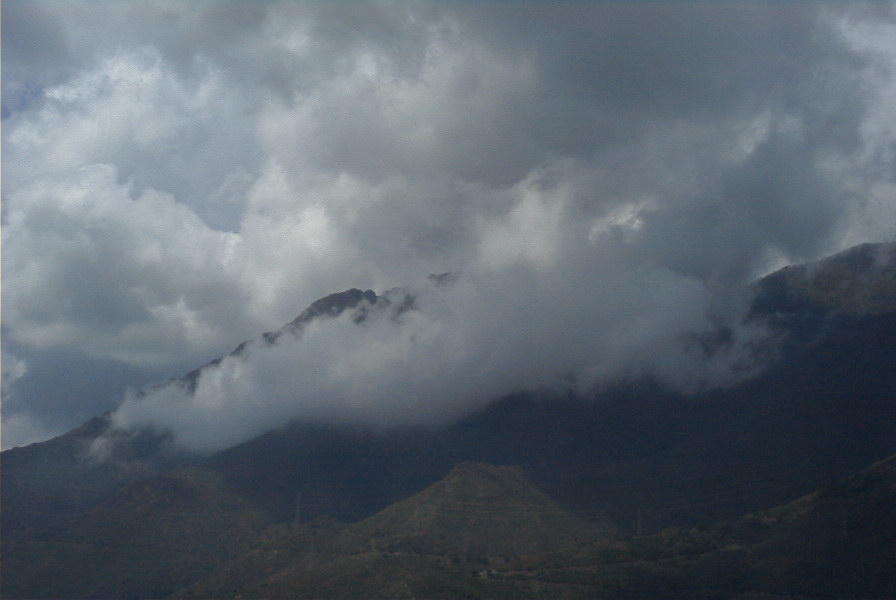 2006-04-15-056-CLouds