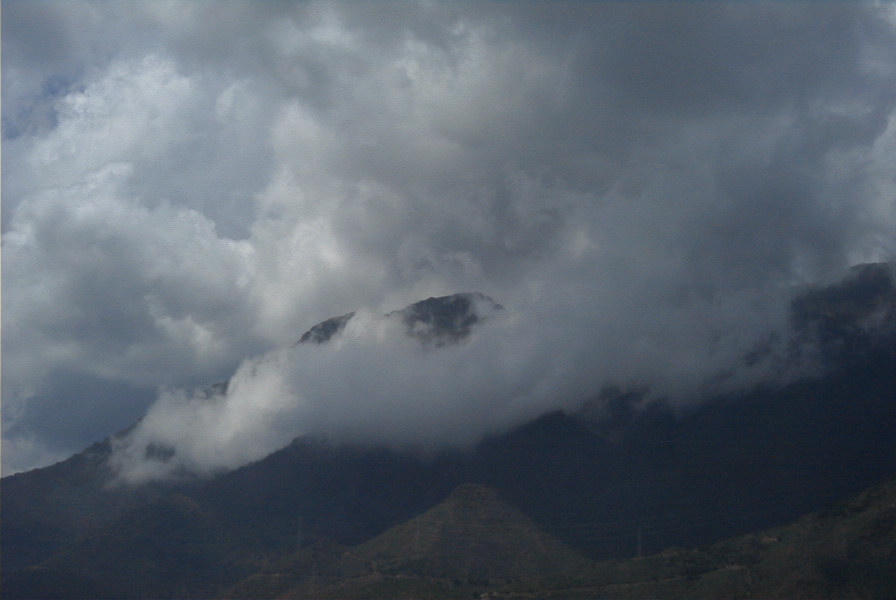 2006-04-15-057-CLouds