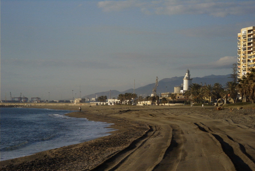 2006-12-21-003-Malaga-Light-House