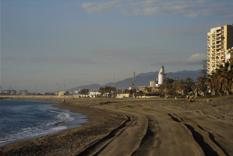 2006-12-21-004-Malaga-Light-House