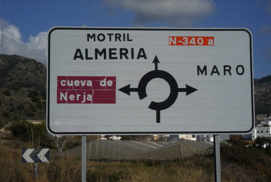 2006-12-27-030-Sign-post