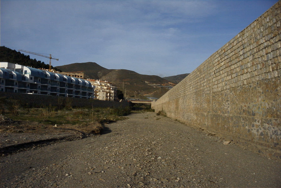 2007-02-12-018-River-Bed