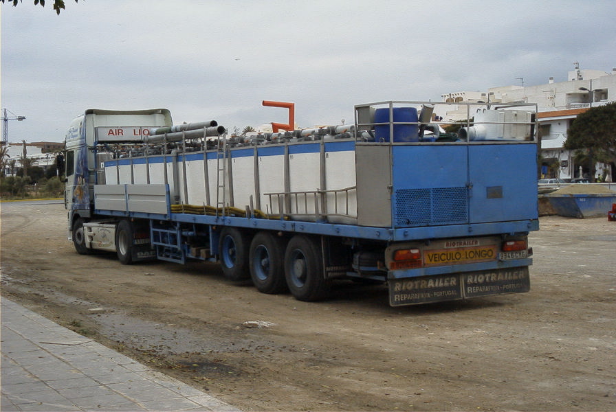 2007-04-11-082-Live-Fish-Transporter