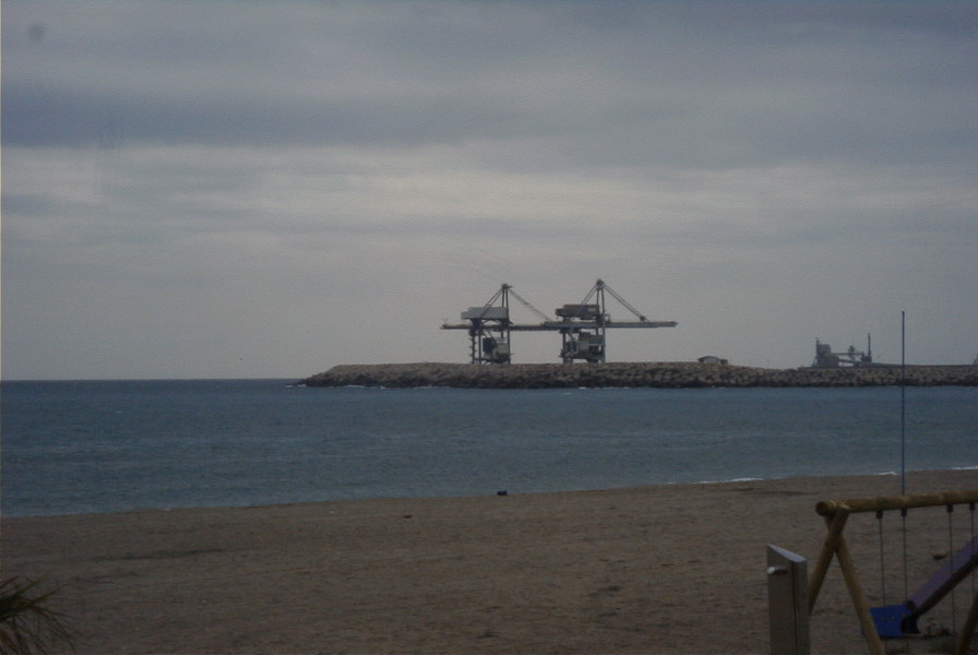 2007-04-11-087-Carboneras-Port-Middle