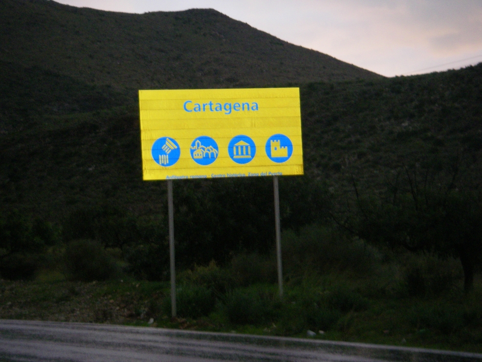 2007-12-27-001-Cartagena-sign