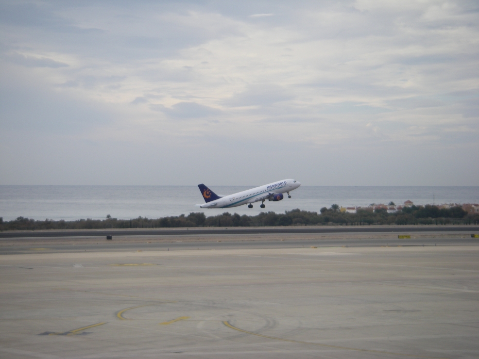 2008-01-02-006-Almeria-Airport-Take-off