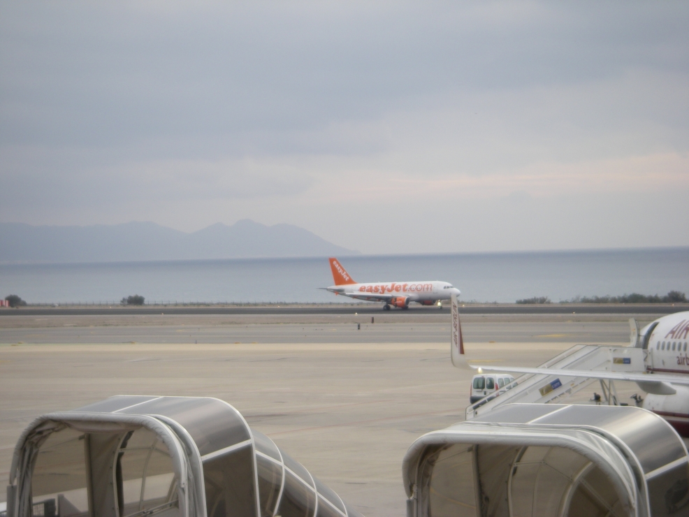 2008-01-02-008-Almeria-Airport-Our-plane