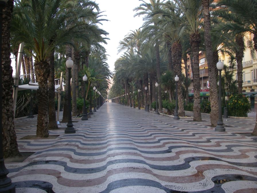 2008-02-16-002-Alicante-near-the-Port