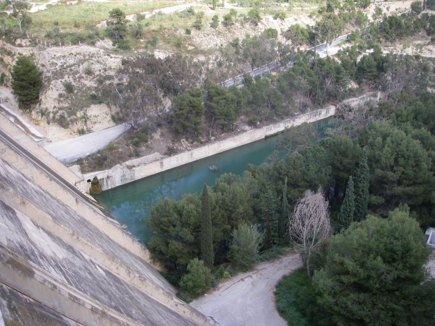 2008-03-22-050-Valley