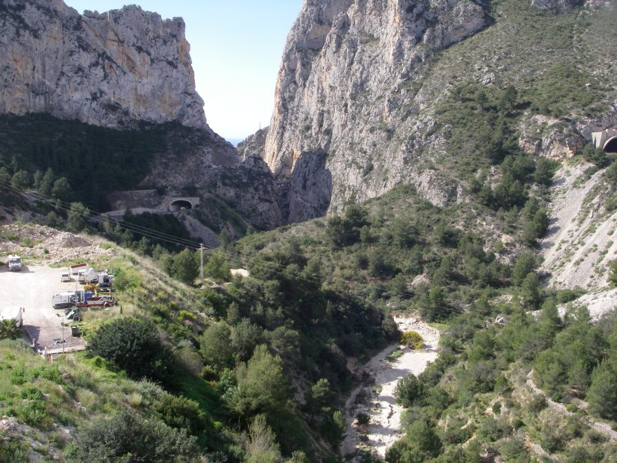 2008-03-26-029-Deep-gorge
