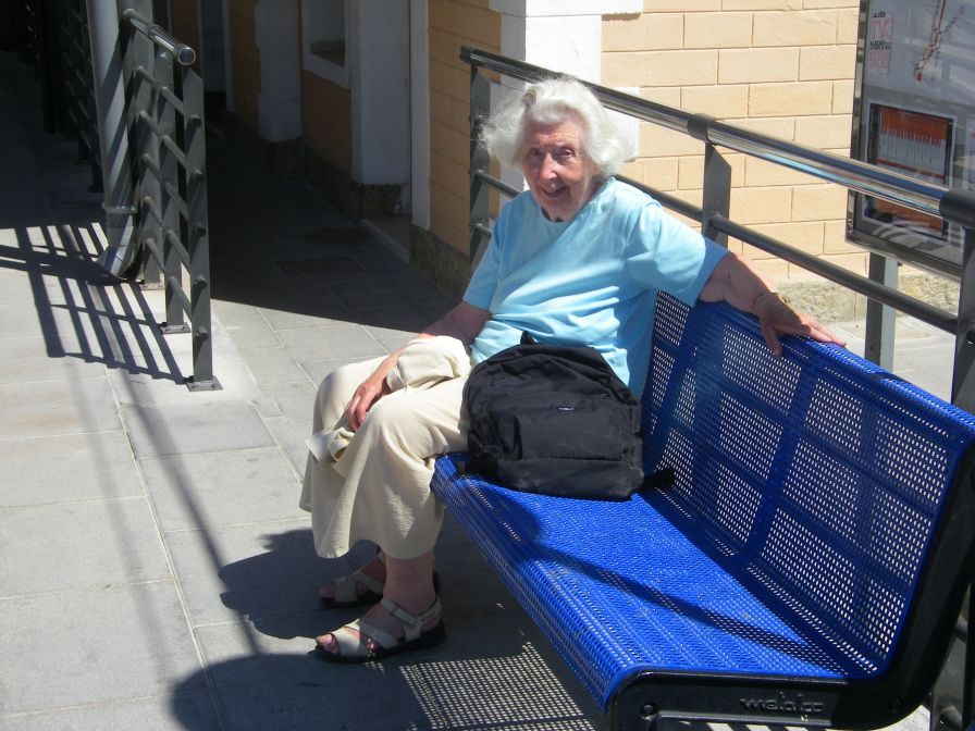 2008-04-03-006-Mini-at-Altea-Station