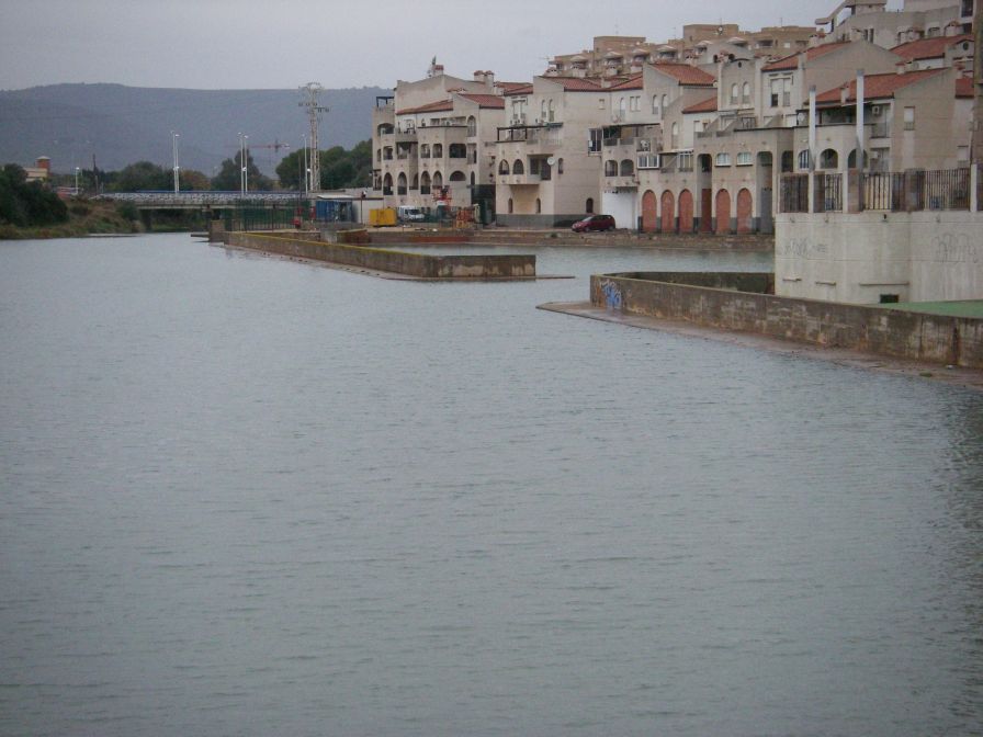 2008-12-29-004-Tidal-Surge