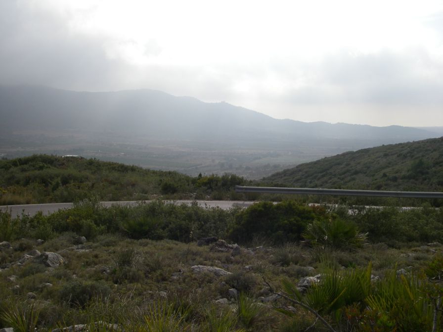 2008-12-30-048-Hill-Side-Lunch-Place