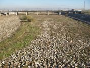2008-12-23-024-River-Bed-Large-Rocks