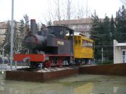 2009-02-15-002-Grown-Ups-Toy-Train