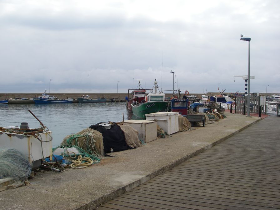2009-02-16-013-L-Ampolla-Harbour