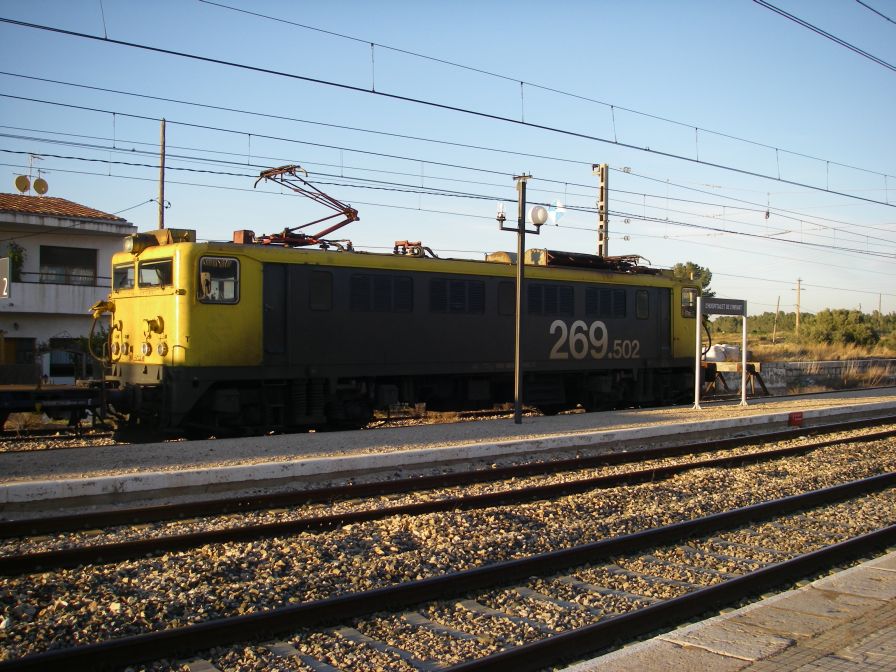 2009-02-17-031-Channel-Tunnel-Freight-Train
