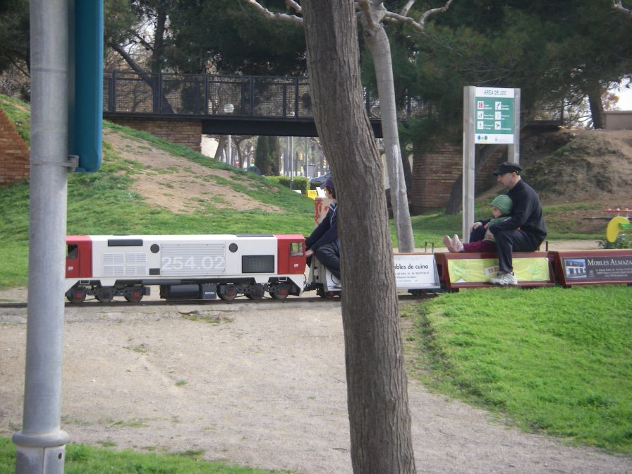 2009-04-05-003-Pozor-Vlak