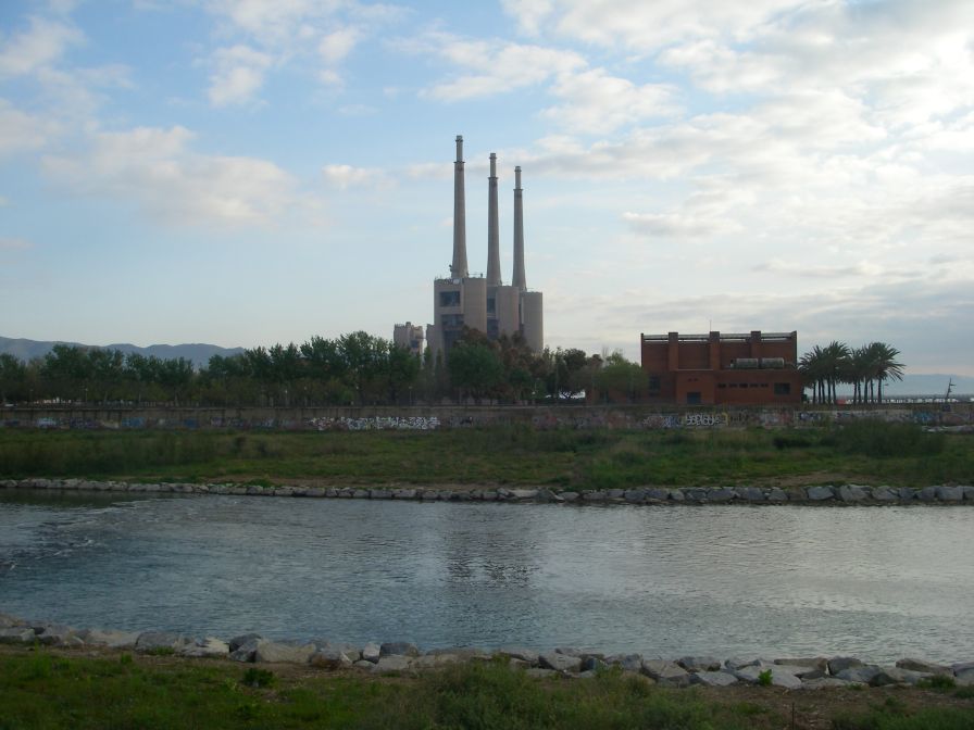 2009-04-09-009-Barcelona-Industry