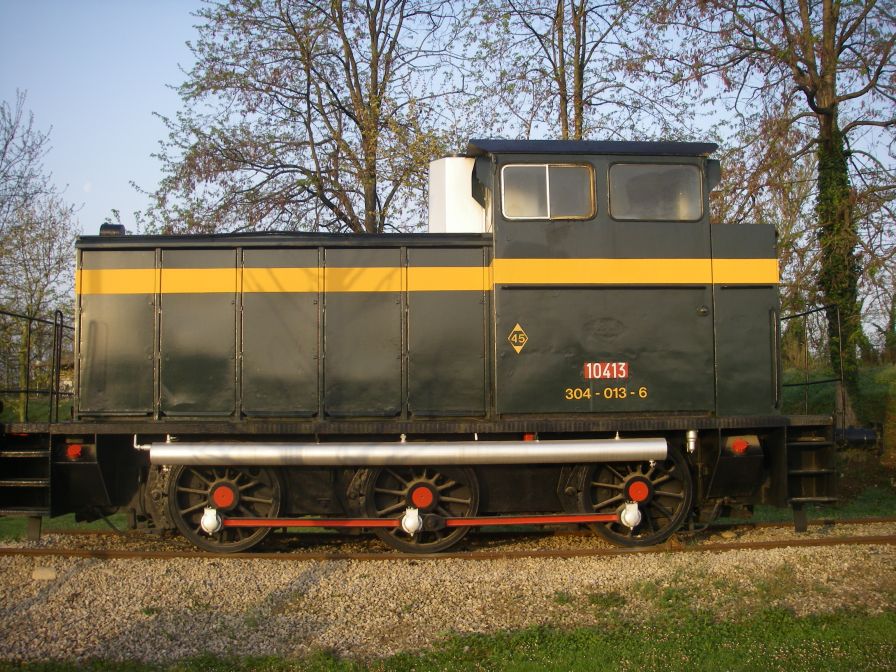 2009-04-14-004-Railway-Relics