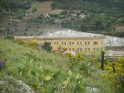 2009-04-17-101-Portbou-Building
