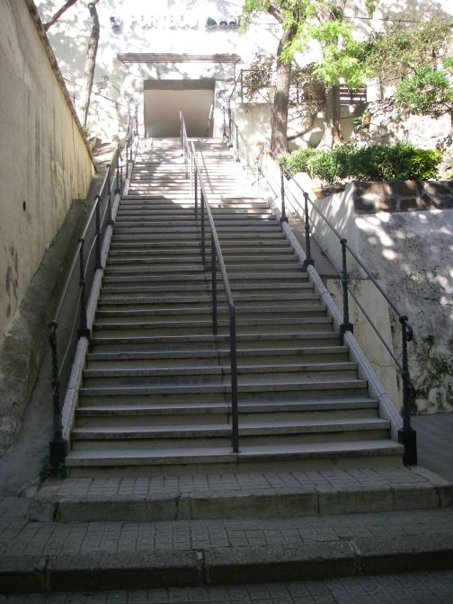 2009-04-18-007-Portbou-Station-Accessibility