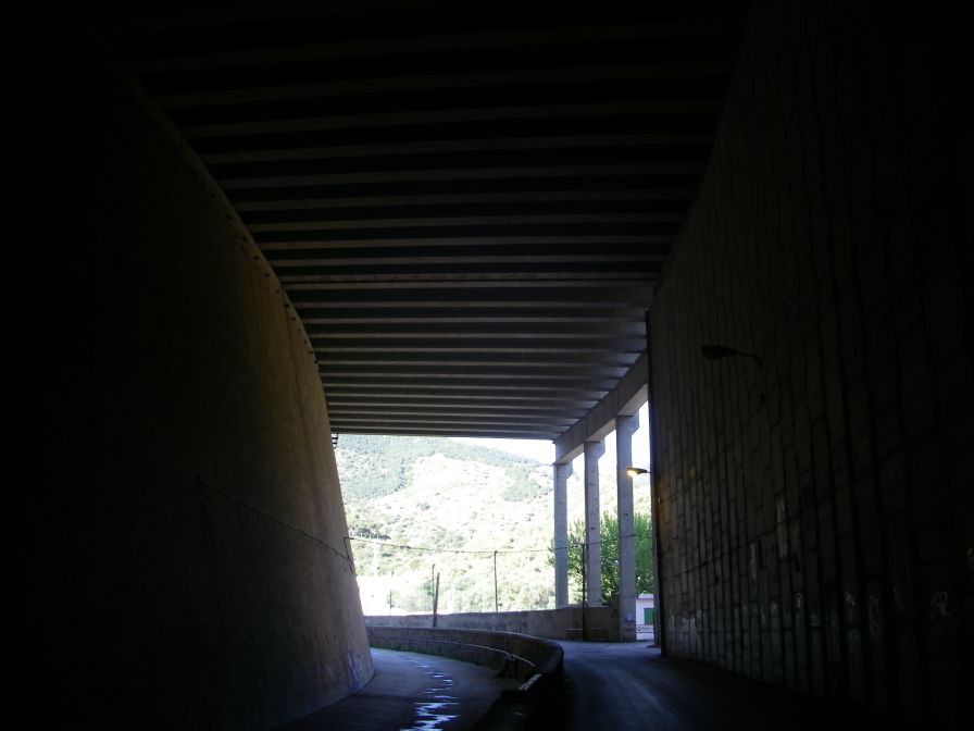 2009-04-18-012-Cathedral-Scale-Railway-Architecture