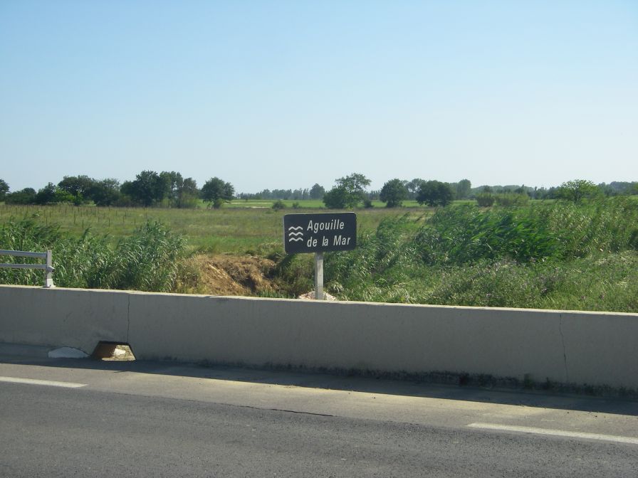 2009-05-27-030-River-Agouille-de-la-Mar