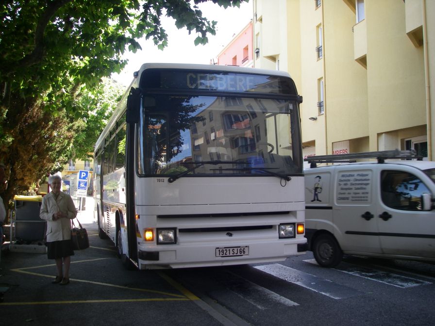 2009-05-27-078-Cerbere-bus