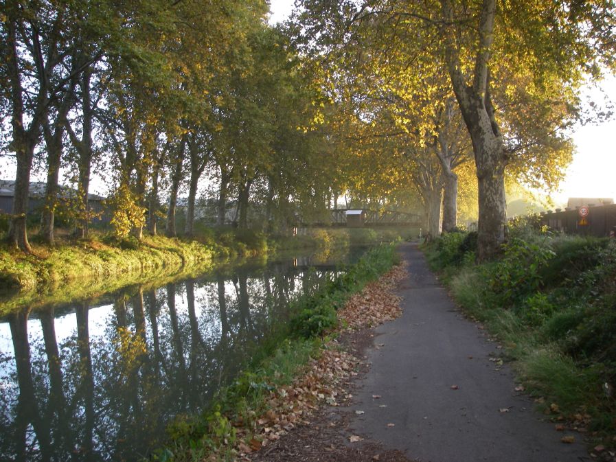2010-10-27-012-Canal-Du-Midi-Lifting-Bridge