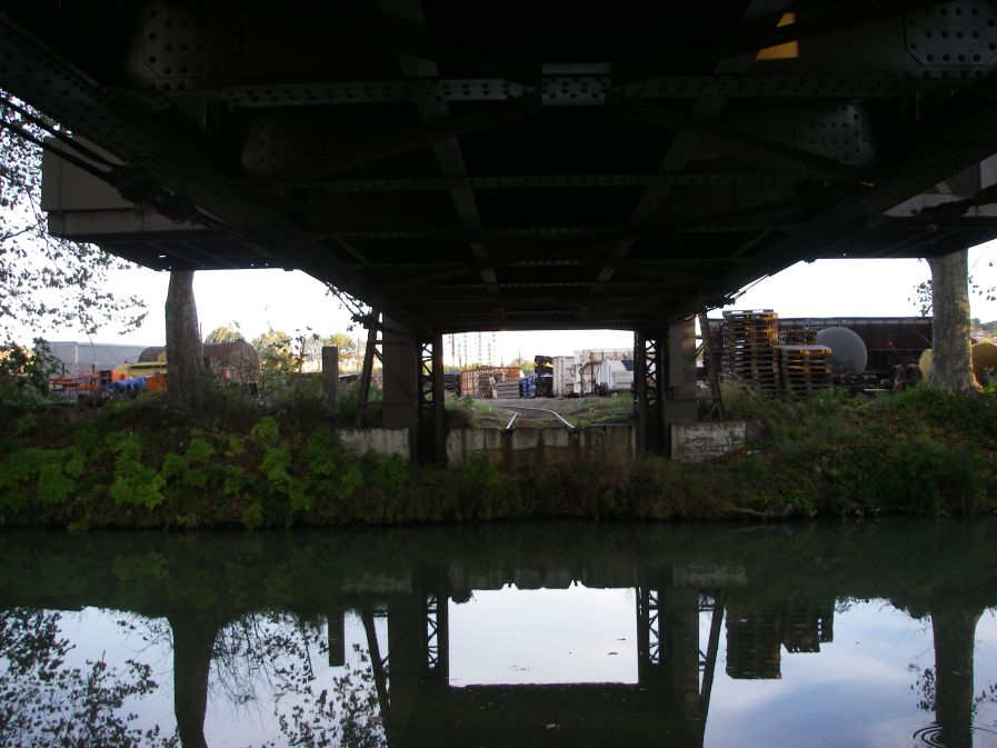 2010-10-27-013-Canal-Du-Midi-Lifting-Bridge