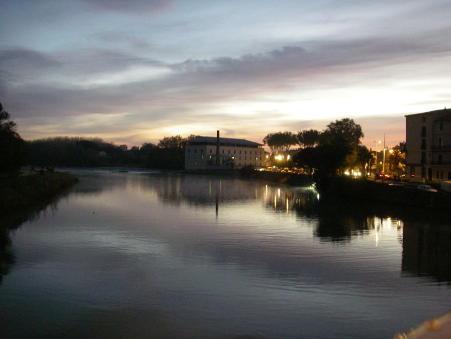 2010-10-28-002-Agde-River-L-Herault