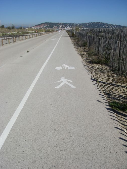 2010-10-28-018-Sete-Cycle-and-Foot-Path