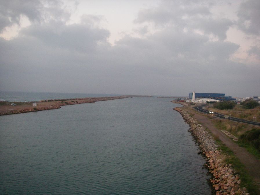 2010-10-29-002-Canal-du-Rhone-a-Sete