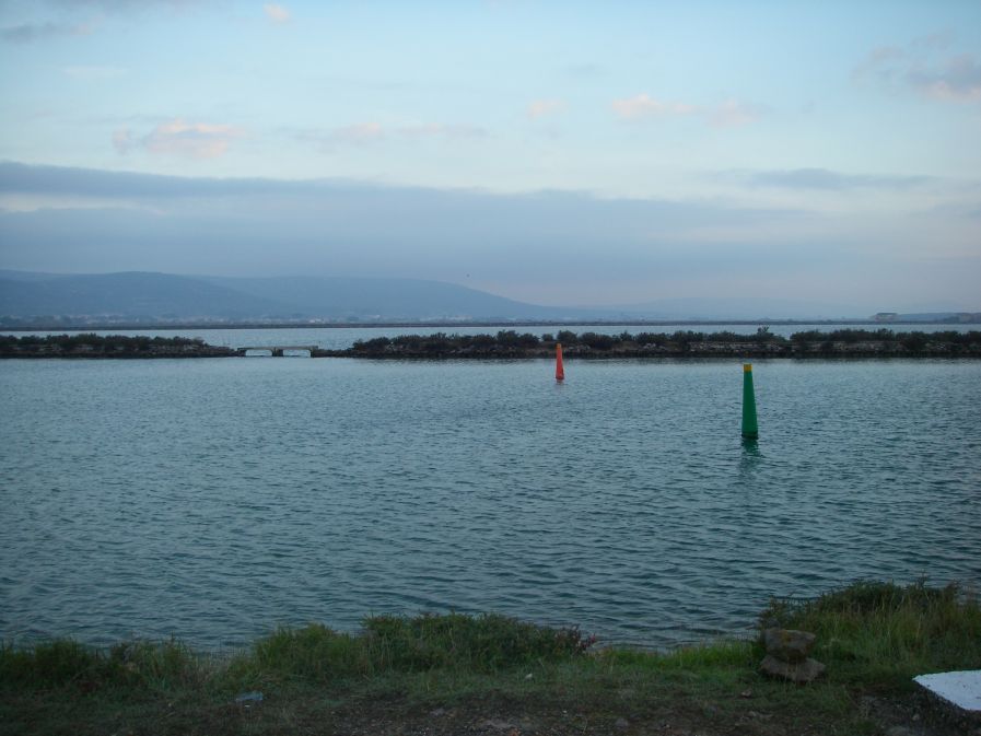 2010-10-29-010-Canal-du-Rhone-a-Sete