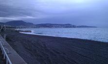 2011-04-23-001-Nice-at-Dawn