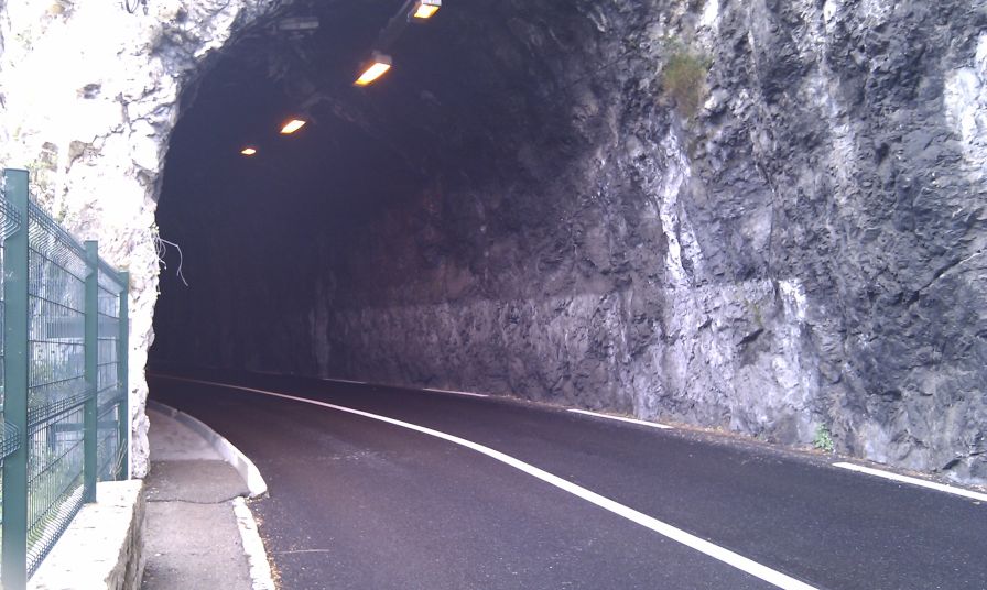 2011-04-23-010-Permitted-Tunnel