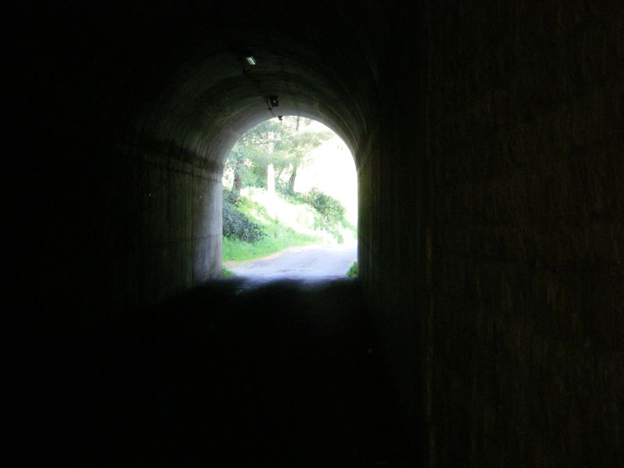 2011-04-13-003-Autoroute-and-Railway