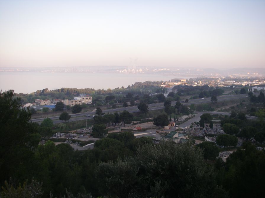 2011-04-10-005-Etang-de-Berre