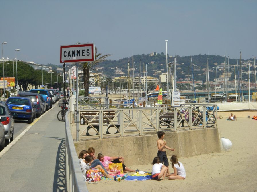 2011-04-21-014-Entering-the-Town