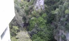 2011-04-24-024-Does-this-river-mark-the-actual-boundayy