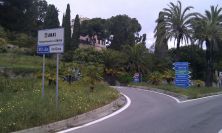 2011-04-24-043-More-Signs